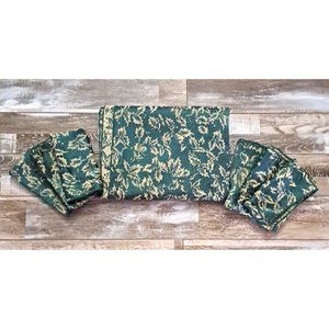 Tablecloth & Napkin Set of 7 Gold Holly Leaf Festive Christmas Holiday 82x58